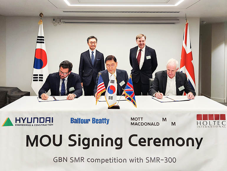 MOU signing ceremony between Hyundai E&C-Holtec International (US)-Balfour Beatty (UK), and Mott MacDonald (UK)
